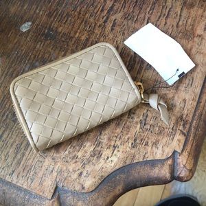 Bottega Veneta zippered credit card/cash/coin case